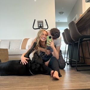 Meet your Posher, Amara